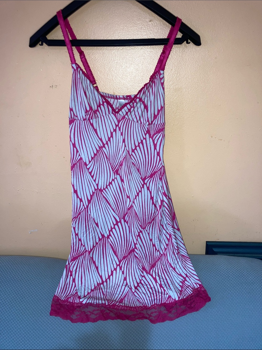 Old Navy Pink Patterned Lace-Trim Chemise Slip